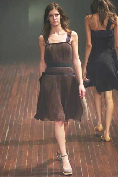 Look 25